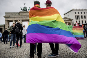 NA JESEN PRVE SVADBE: Nemački predsednik potpisao zakon o gej brakovima