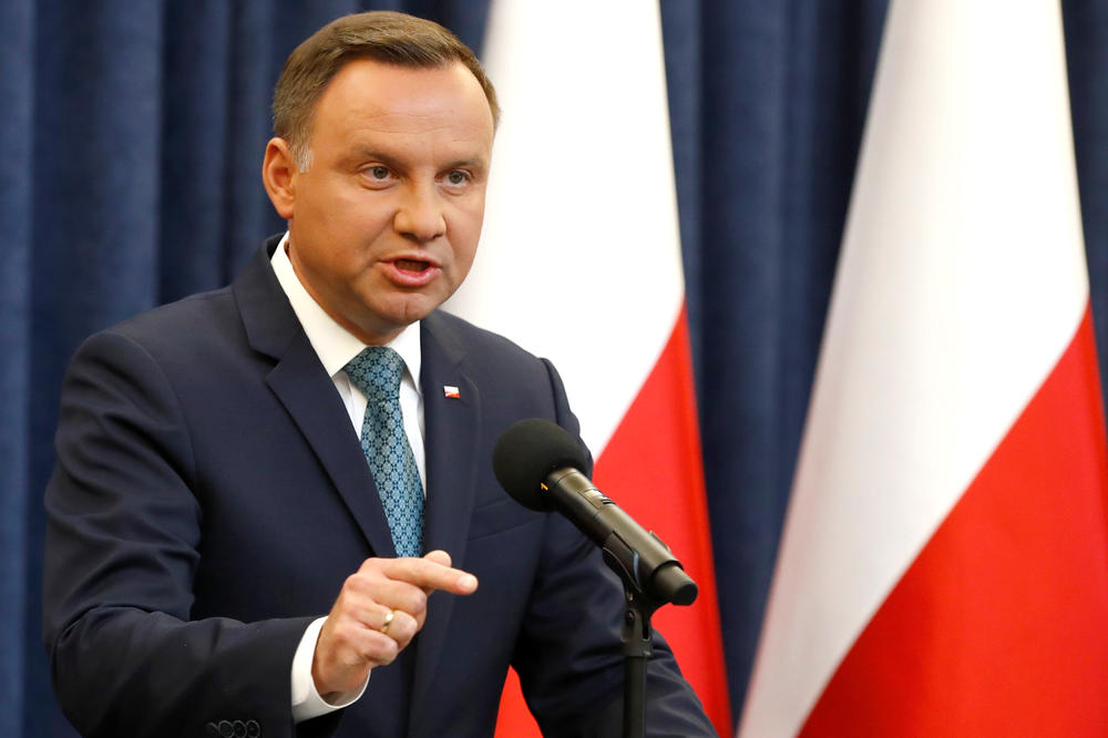 POSLE VELIKIH PROTESTA: Predsednik Poljske odlučio da stavi veto na sporne zakone