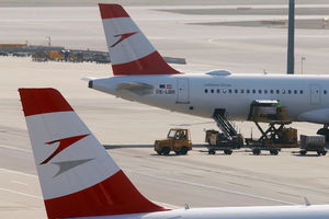 ALARM NA BEČKOM AERODROMU: Jedan putnik iznenada napustio avion, pa našli napuštenu torbu u letelici