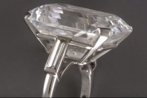 IZGUBILI DRAGOCENOST: Iz Britanskog muzeja nestao dijamantski prsten vredan 750.000 funti