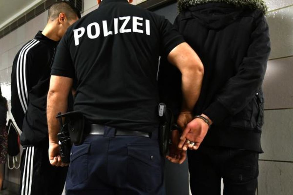 VELIKA AKCIJA NEMAČKE POLICIJE PROTIV DŽIHADISTA: Racije širom Berlina, pronađeno oružje i municija
