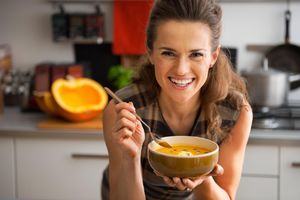 UZ POMOĆ OVE DIJETE SKINUĆETE 7 KG ZA SAMO 10 DANA: Letnja supa od povrća topi masne naslage