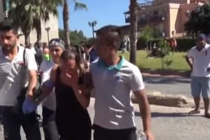 (VIDEO) PANIKA U POZNATOM TURSKOM LETOVALIŠTU: Izbio požar u luksuznom hotelu,14 povređenih, 400 evakuisano