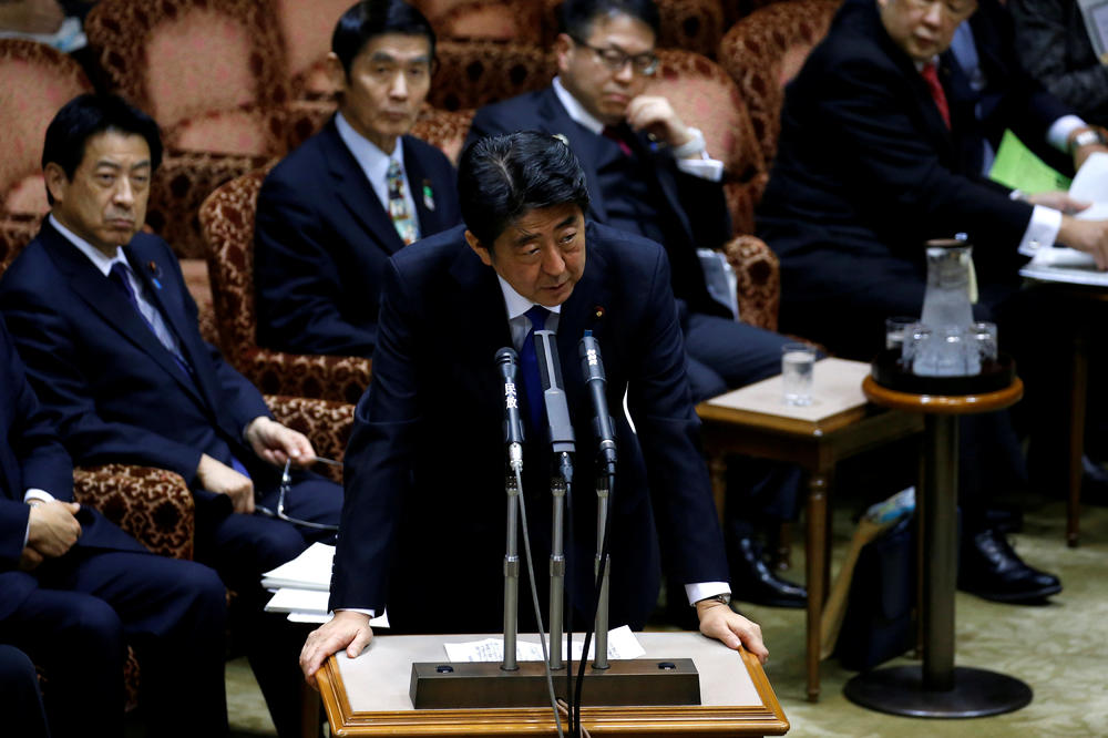 JAPANSKI PREMIJER RASPUSTIO PARLAMET: Abe raspisao vanredne izbore