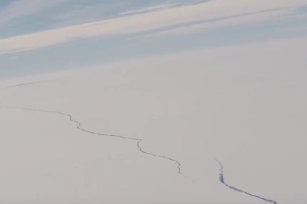 JOŠ NIJE GOTOVO: Odlomile se milijarde tona leda sa Antarktika, a to je za našu planetu prava katastrofa!