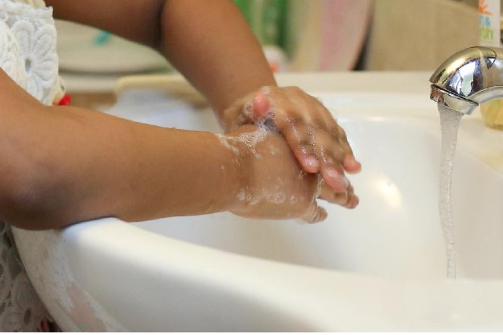 HARAJU CREVNE INFEKCIJE: Češće perite ruke, izbegavajte soseve i majoneze tokom leta