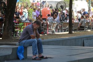 PAKLENI PETAK U SRBIJI, METEOROLOZI UPOZORAVAJU: UV indeks danas je 9 a još nije ni leto?! Sunce opasno prži, a ovo su trenutno najtopliji gradovi