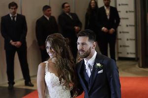 PUKLA BRUKA U ARGENTINI: Evo kako su se izblamirali Mesijevi svatovi