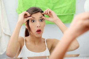 ZAUSTAVITE STARENJE: 3 jednostavna načina da se otarasite bora oko očiju