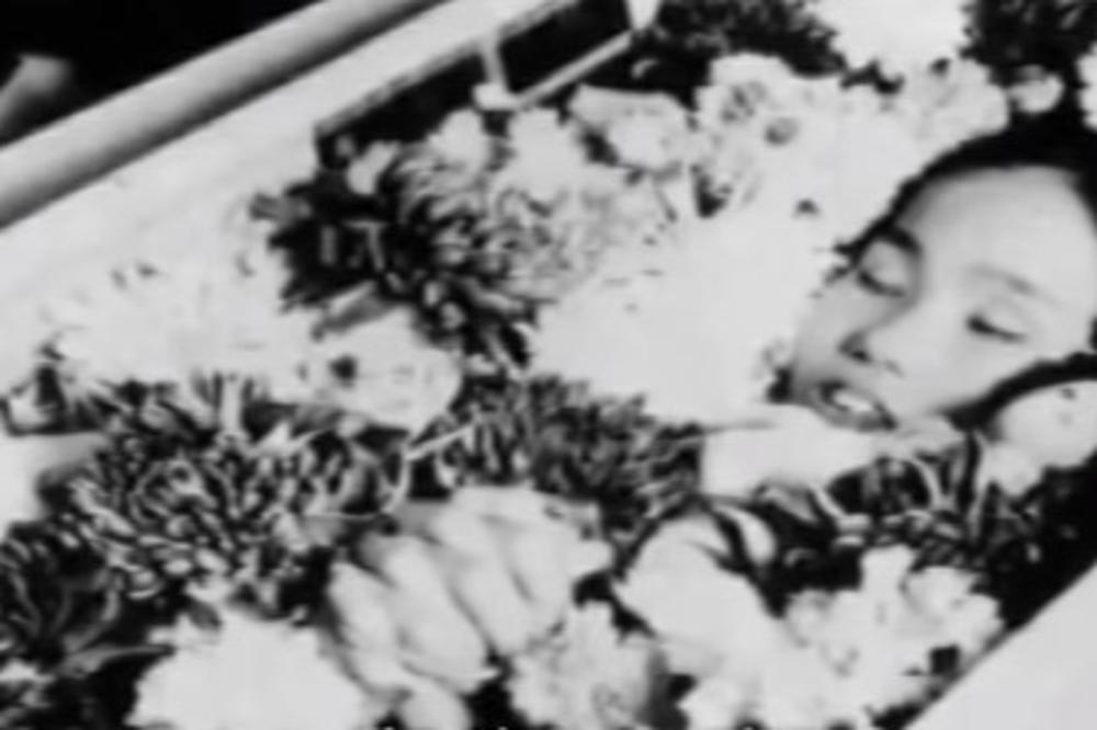 (VIDEO) IMALA JE DVE GODINE KADA JE BOMBA PALA NA HIROŠIMU: Od tada do svoje smrti imala je samo jednu želju i njome je postidela mnoge!