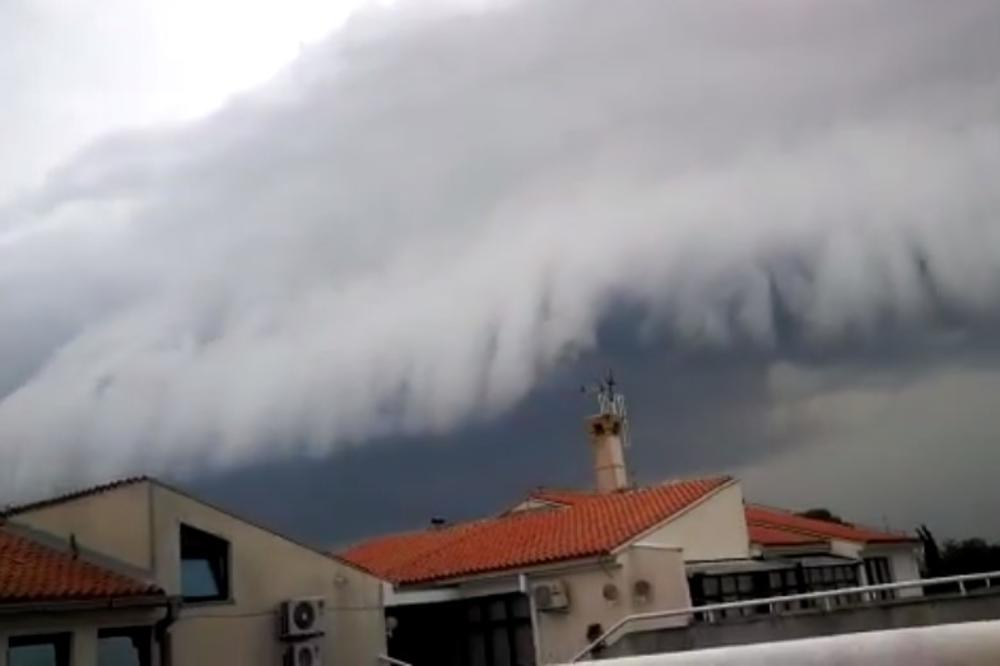(VIDEO) KATAKLIZMA PRETI ISTRI: U Hrvatsku stigla super oluja iz Italije!
