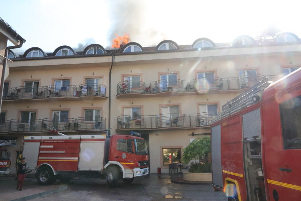 ZAPALJENI SUBOTIČKI HOTEL VLASNIŠTVO TOMISLAVA KARADŽIĆA: Vatra izazvala veliku paniku, zaposleni u strahu bežali napolje