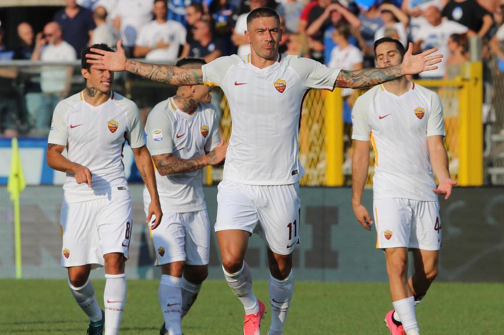 (VIDEO) MAJSTOR: Aleksandar Kolarov dao gol na debiju za pobedu Rome!