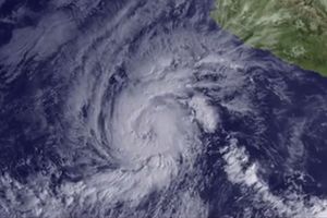 BES PACIFIKA: Uragan Kenet jača iznad Tihog okeana, Meksiku prete naleti vetra od čak 185 km na čas