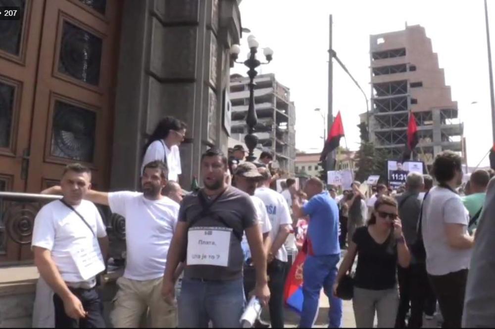 SUTRA TAČNO U PODNE: Protest sindikata ispred Vlade Srbije