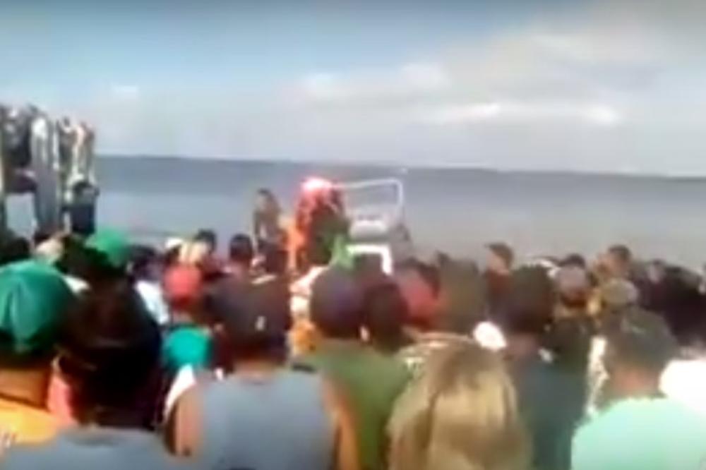 (VIDEO) NOĆNI HOROR U BRAZILU: U udesu broda  poginulo 11, desetine nestale!