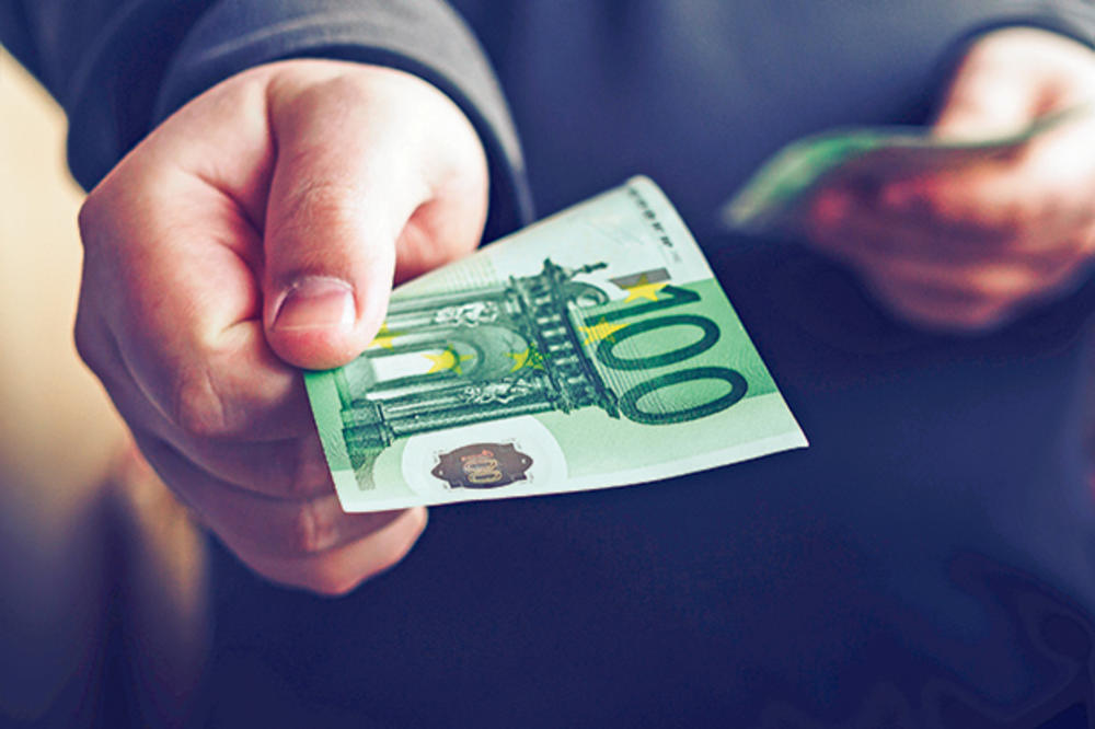 DVOSTRUKO HAPŠENJE U LAZAREVCU: Sudija i njen muž uzeli mito od 2.000 evra!