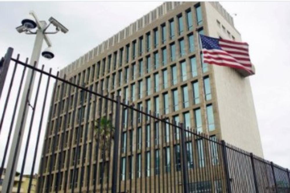 (VIDEO) MISTERIOZNA BOLEST KOSI AMERIČKE DIPLOMATE NA KUBI: Kod osoblja ambasade otkrivana oštećenja mozga!