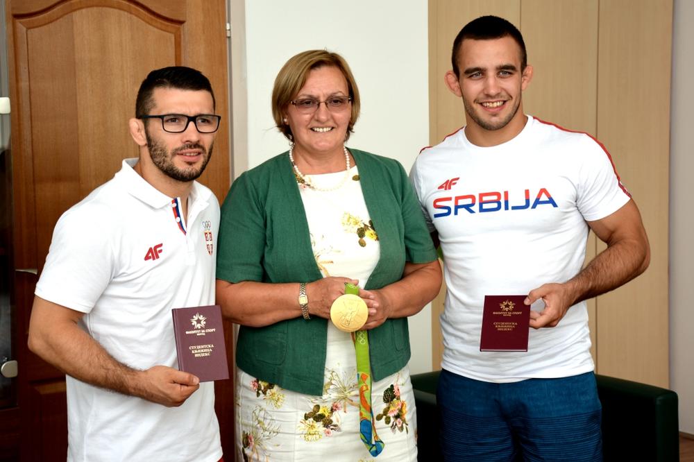 DAVOR ŠTEFANEK: Viktor Nemeš i ja smo kao braća, uskoro će da mi krsti dete