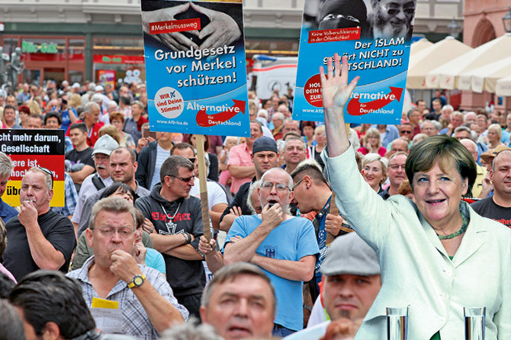 KANCELARKA PROTIV DEMONSTRANATA: Merkelova oduvala bundžije na mitingu