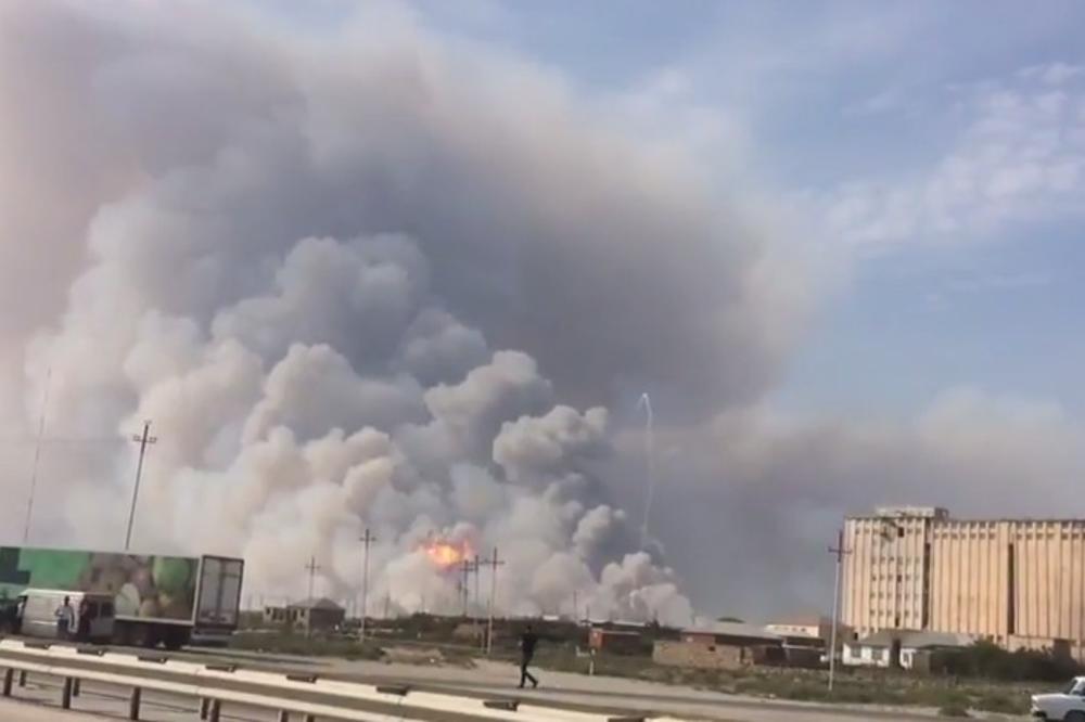 (VIDEO) EKSPLOZIJA U SKLADIŠTU MUNICIJE U AZERBEJDŽANU: Izbio veliki požar, 6 povređenih