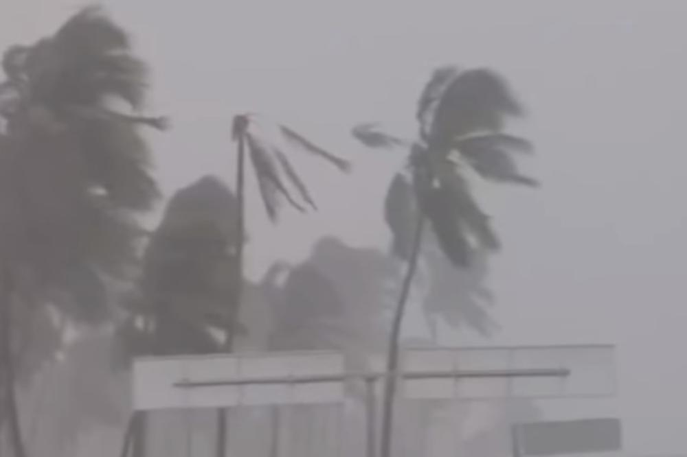 (VIDEO) HARVI JOŠ NIJE PROŠAO, DOLAZI LIDIJA: Nova stravična tropska oluja hrli ka Meksiku!