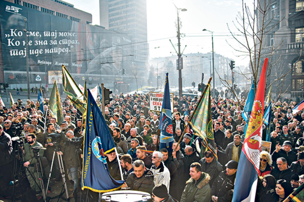 ZAPOSLENI U SRBIJI PORUČILI: Vreme je da se sindikati udruže!