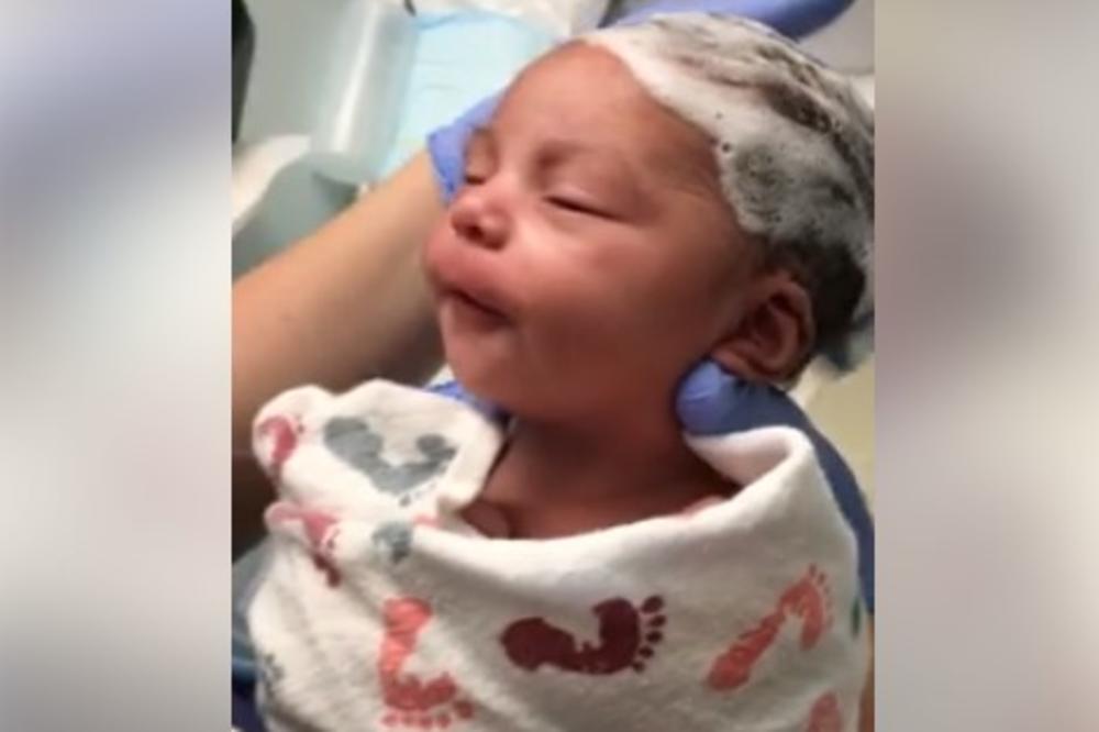 (VIDEO) SNIMAK KOJI JE OSVOJIO I NAJHLADNIJA SRCA: Reakcija bebe dok joj peru kosu je obišla svet!
