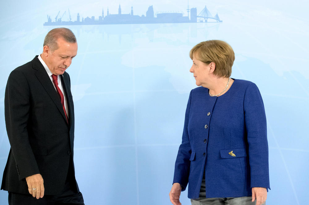 NEMAČKA RAMPA ZA TURKE Zajbert: Turska nije spremna da uđe u EU, pregovori suspendovani