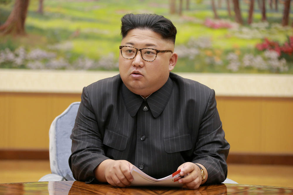 IZNENADIO SVE PRISUTNE: Kim Džong-un došao na koncert južnokorejske pop senzacije