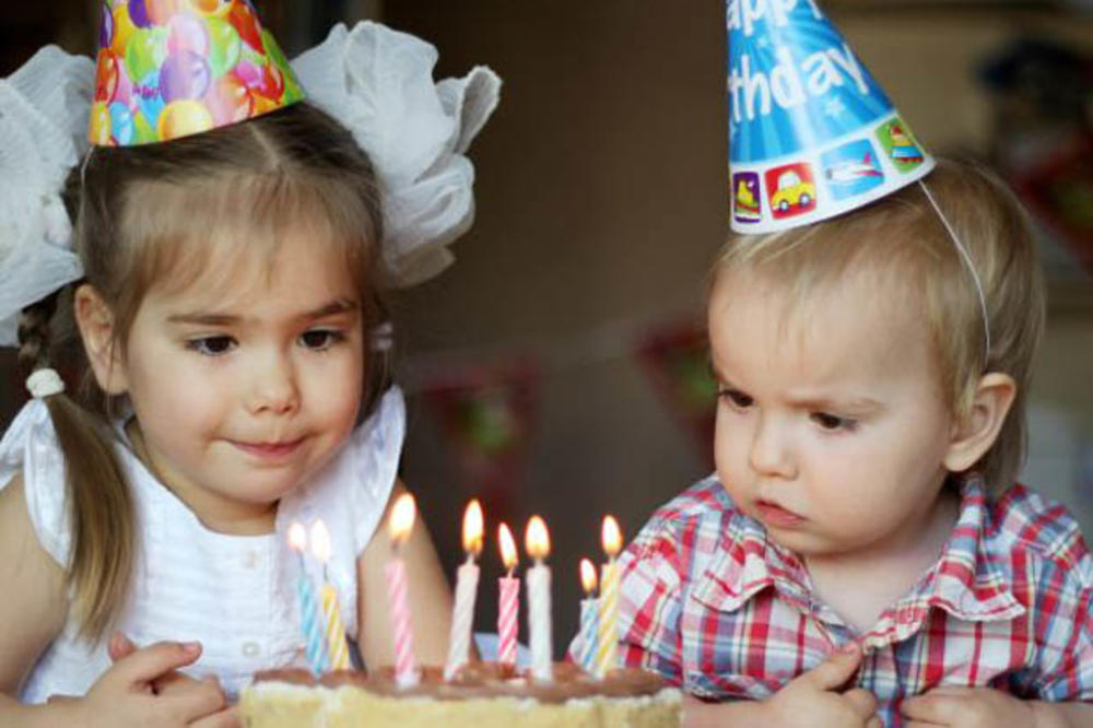 Zašto duvamo u svećice na rođendanskoj torti?