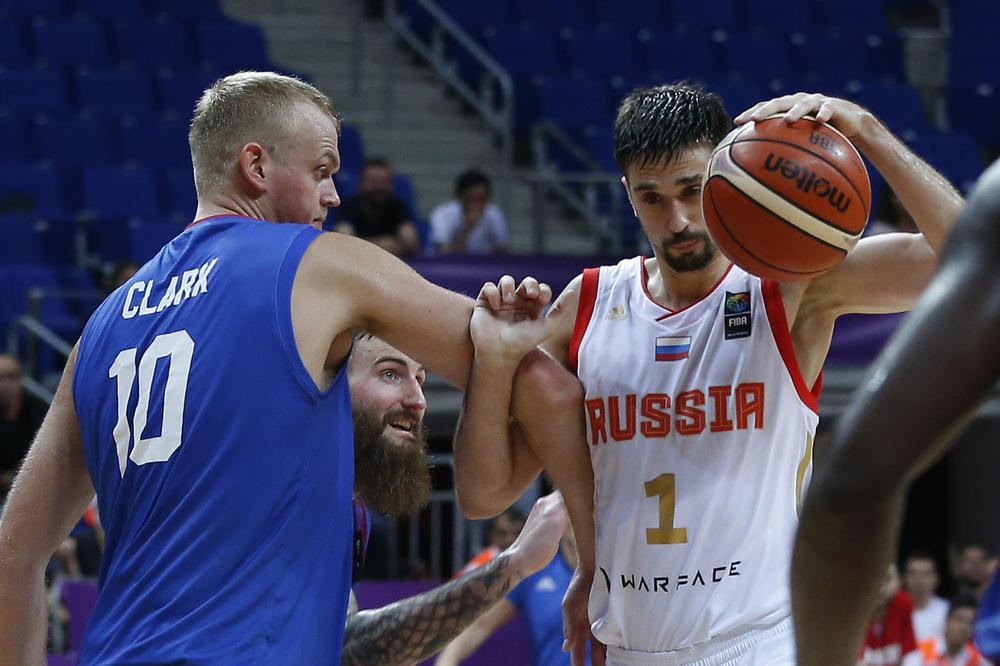 ALEKSEJ ŠVED PREDVODIO RUSE: Košarkaši Rusije pobedili Veliku Britaniju na EP