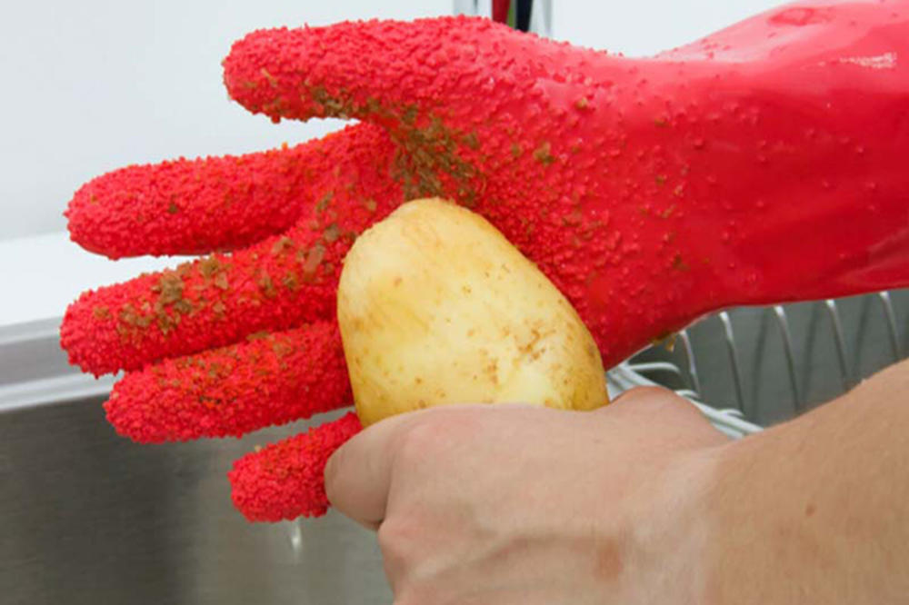 UŠTEDITE VREME, SAČUVAJTE RUKE: Oljuštite krompir za SAMO 8 sekundi!