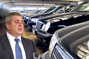 BAHATO: Naprednjak Bogdan Laban kupuje četiri luks limuzine!