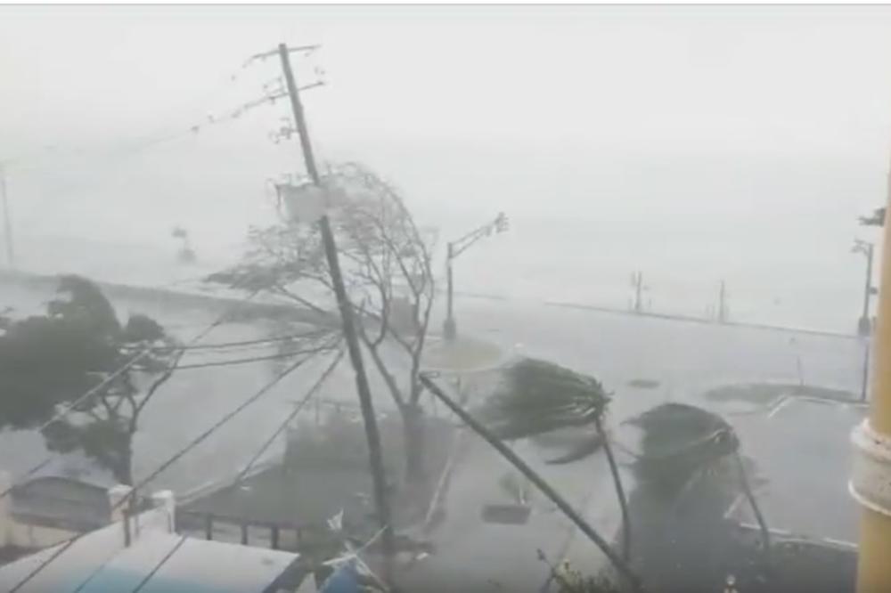 (VIDEO) IRMA ZAPOČELA KRVAVI PIR NA FLORIDI: Uragan odneo prve žrtve, sve je pod vodom, a najgore tek sledi!