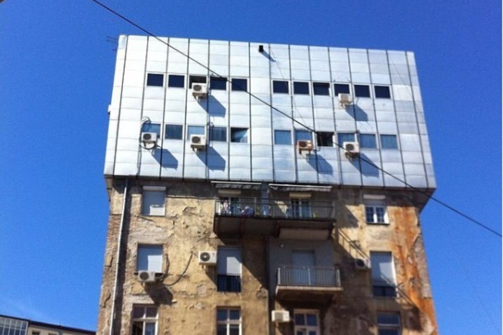 (HIT FOTO) MALO SMO NADOGRADILI: Ovo su najurnebesnije izgradnje u Beogradu! O njima svi pričaju