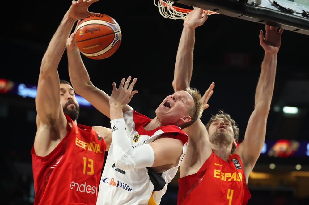 BRAĆA GASOL RAZORILA NEMCE: Španija se mučila, pa se razgoropadila za ubedljiv trijumf i polufinale Evrobasketa