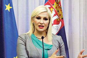 MIHAJLOVIĆ UPOZORAVA NA PORAŽAVAJUĆU STATISTIKU: Svaka druga žena u Srbiji trpi nasilje