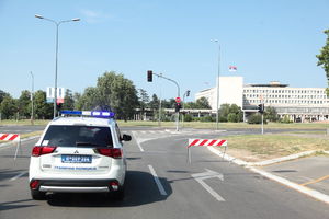 VOZAČI, DANAS DALJE OD DORĆOLA I NOVOG BEOGRADA: Ove ulice biće zatvorene zbog trke i svečanosti ispred Palate Srbija