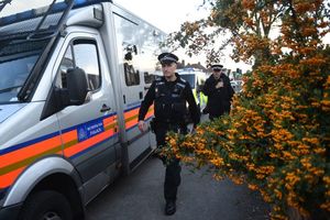 (VIDEO) BELI TERORISTA STOJI IZA NAPADA U LONDONSKOM METROU? Svedoci tvrde da nije bio sa Bliskog istoka, ali ni Britanac!