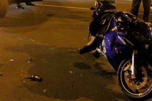 DVOJE TEŠKO POVREĐENIH U BARAJEVU: Auto udario u motocikl!