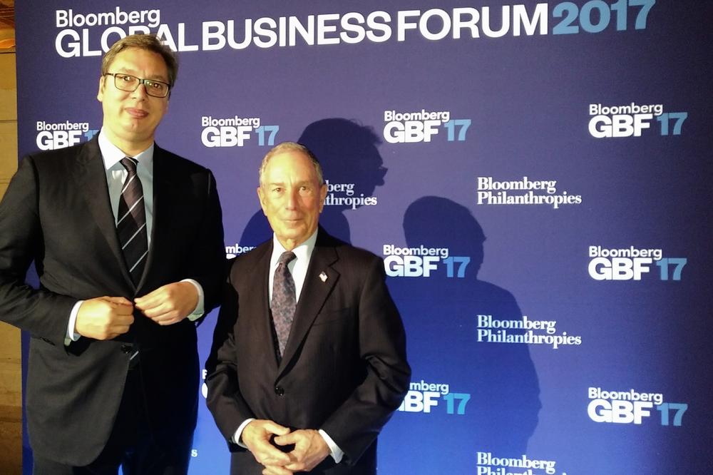NJUJORK: Vučić sa Majklom Blumbergom na Poslovnom forumu