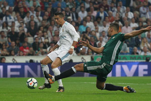(VIDEO) ŠOK U MADRIDU U 94. MINUTU: Realu ne pomaže ni Ronaldo, Betis srušio Kralja