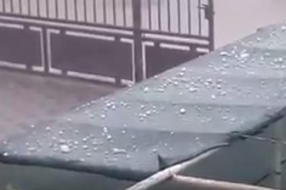 (FOTO, VIDEO) STRAVIČNO NEVREME U ISTRI: Padao grad veličine oraha, na moru se pojavilo nekoliko pijavica, a tek stižu nove oluje
