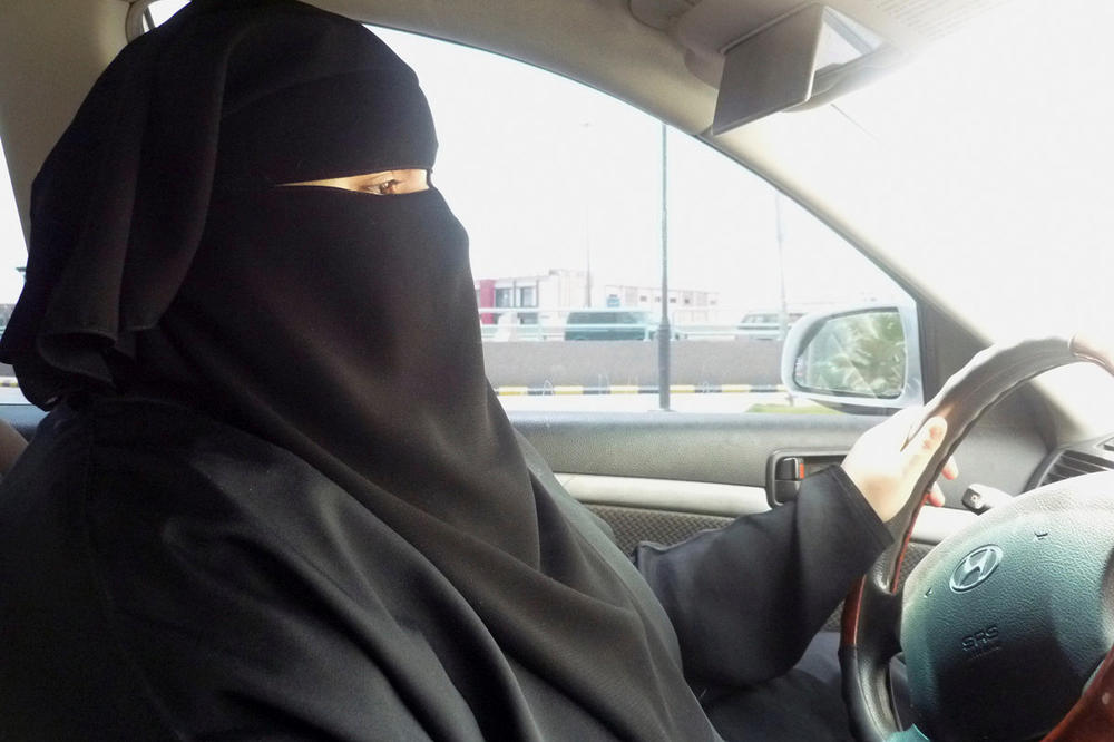 ISTORIJSKA ODLUKA: Ženama u Saudijskoj Arabiji konačno dozvoljeno da voze