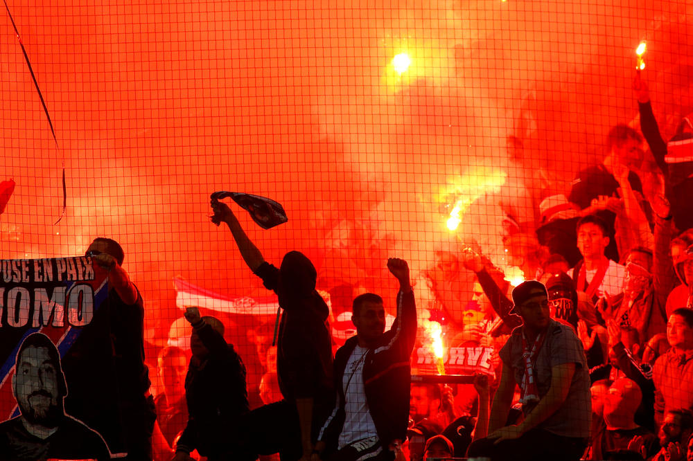 DELIJE OPET KOŠTALE ZVEZDU: UEFA kaznila crveno-bele zbog bakljade u Kelnu! Evo koliko će kasa biti praznija