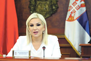 MIHAJLOVIĆ: Srbija da nastavi aranžman sa MMF