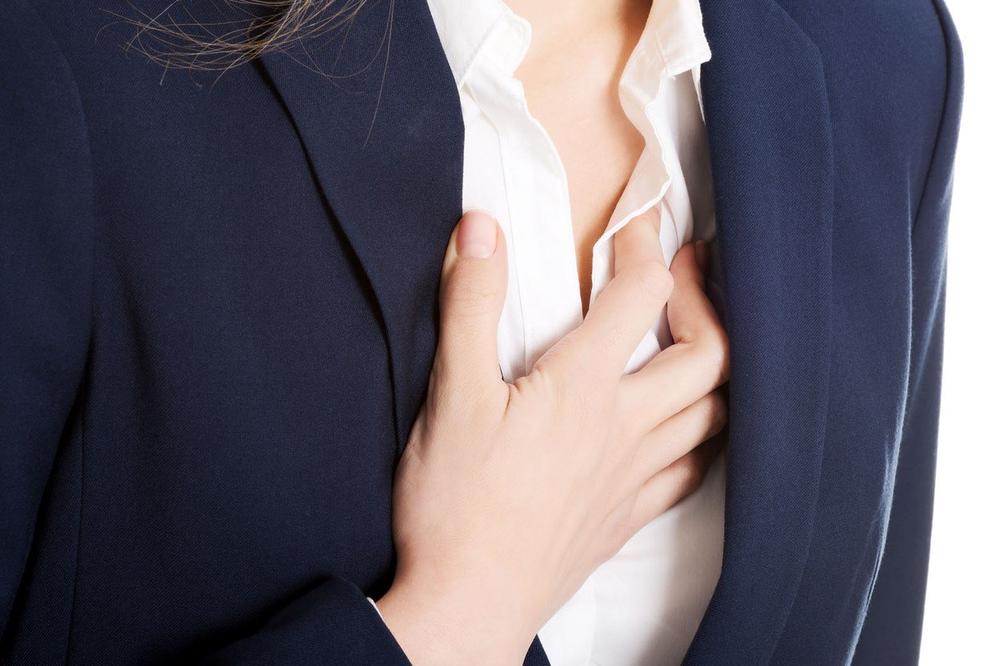 BUDITE OPREZNE: Ovi simptomi srčanog napda javljaju se samo kod žena