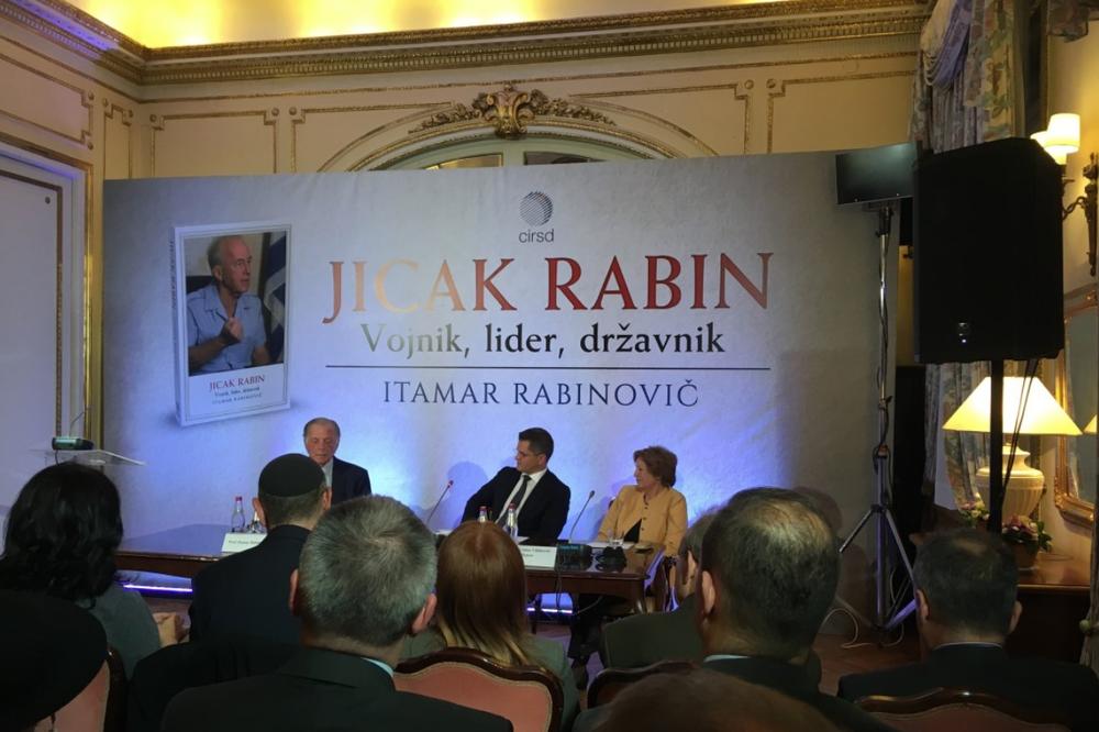 SRPSKI PREVOD PRED BEOGRAĐANIMA U ORGANIZACIJI CIRSD: Predstavljena knjiga o ubijenom izraelskom premijeru Jicaku Rabinu