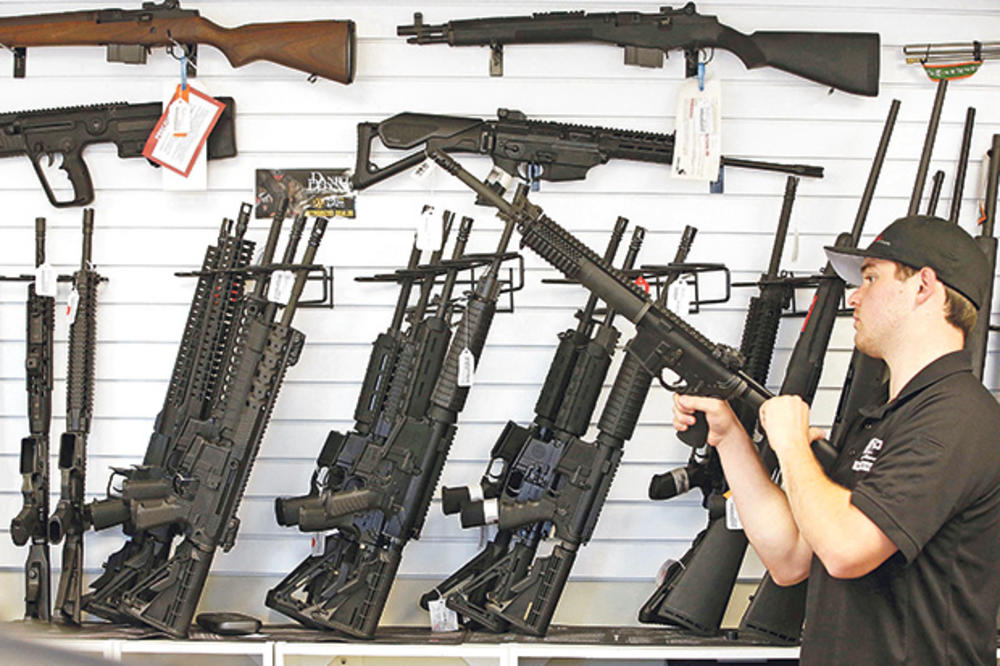 OVO JE MOGUĆE SAMO U SAD: Tragedija u Las Vegasu povećala prodaju naoružanja